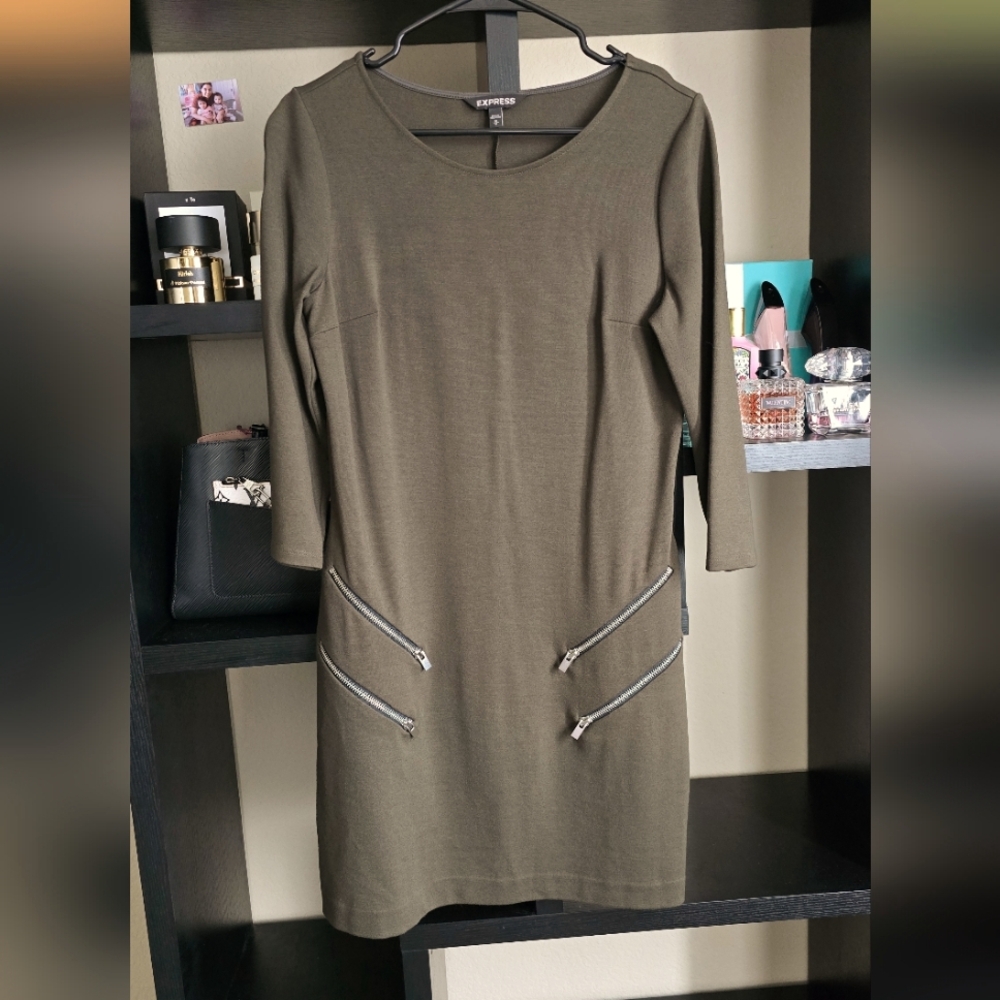 Express Green Long Sleeve Sheath Dress Crew Neck